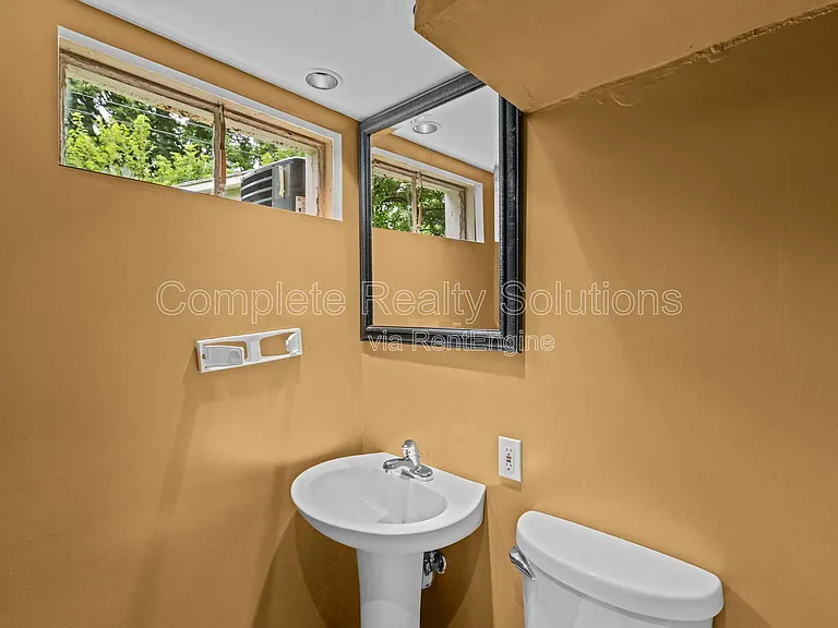 1149 Walker Ave — Photo 26