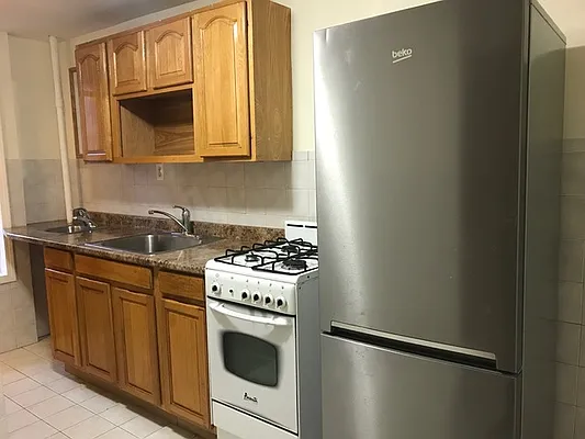 Rented by Friedman Roth Realty | media 19