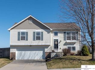 7923 S 157th Ave, Omaha, NE 68136