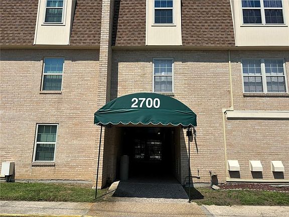 2nd image of 2700 Whitney Pl APT 928