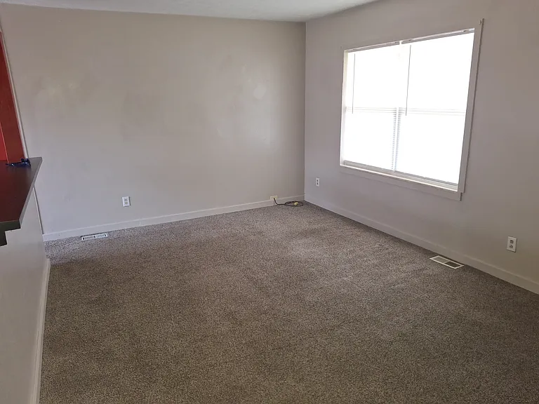 5439 Gerald Dr — Photo 13