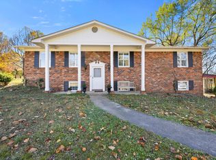 150 Royal Oaks Dr NE, Cleveland, TN 37323