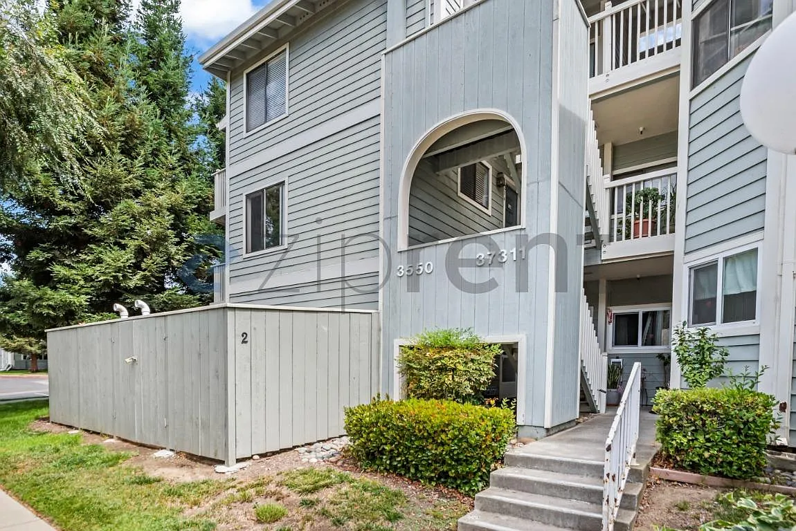 2 bed, 1150 sqft, $3,800 — Photo 2
