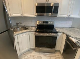 50 Cedar Point Dr #1, West Islip, NY 11795