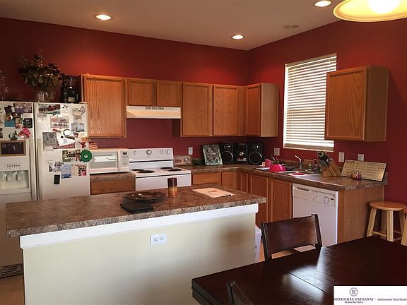 3rd image of 10908 S 110th Ave