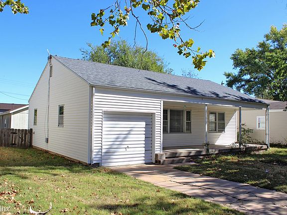 02 Exterior Front Angle