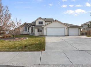 1746 Kapalua Ave, Richland, WA 99352