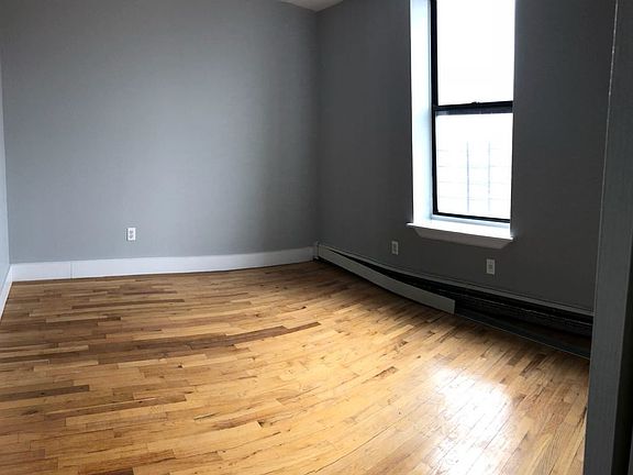 5th image of 1451 Prospect Ave APT 4D