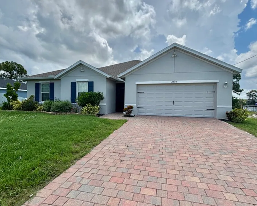 2509 NW 27th Pl