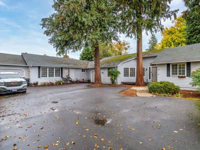 1414 Parkdale Dr, Grants Pass, OR, 97527