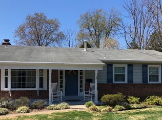 4904 N Centaurs Ct, Annandale, VA 22003
