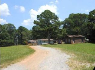 22 Mimosa St, Buchanan, GA 30113