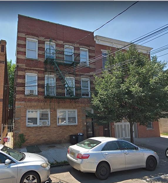 1st image of 85 Williams Ave #2