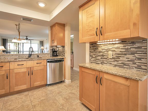 2nd image of 11730 Shipwatch Dr APT 207