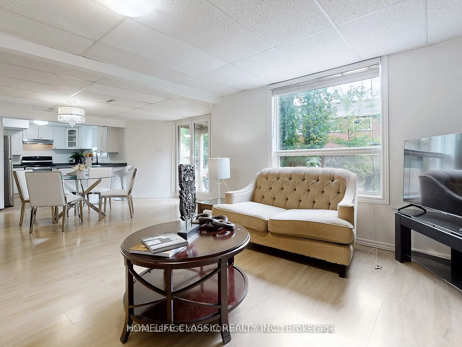 3 bed, $2,500 — Photo 4