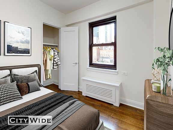 5th image of 165 E 35th St #11K