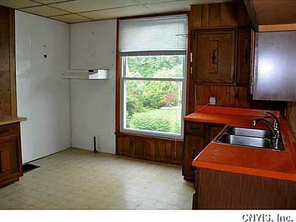 3rd image of 19 Park St