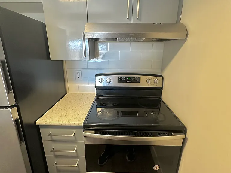 Luxe Tower apartments — Photo 21