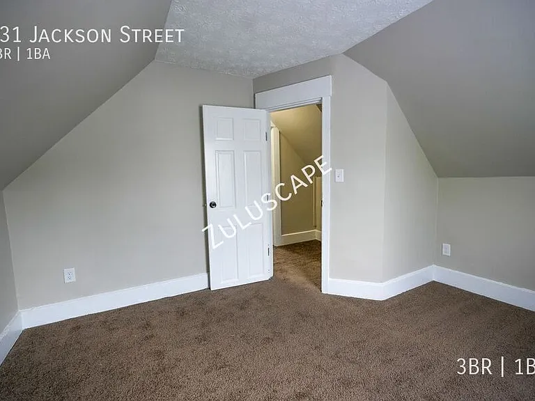 231 Jackson St — Photo 13