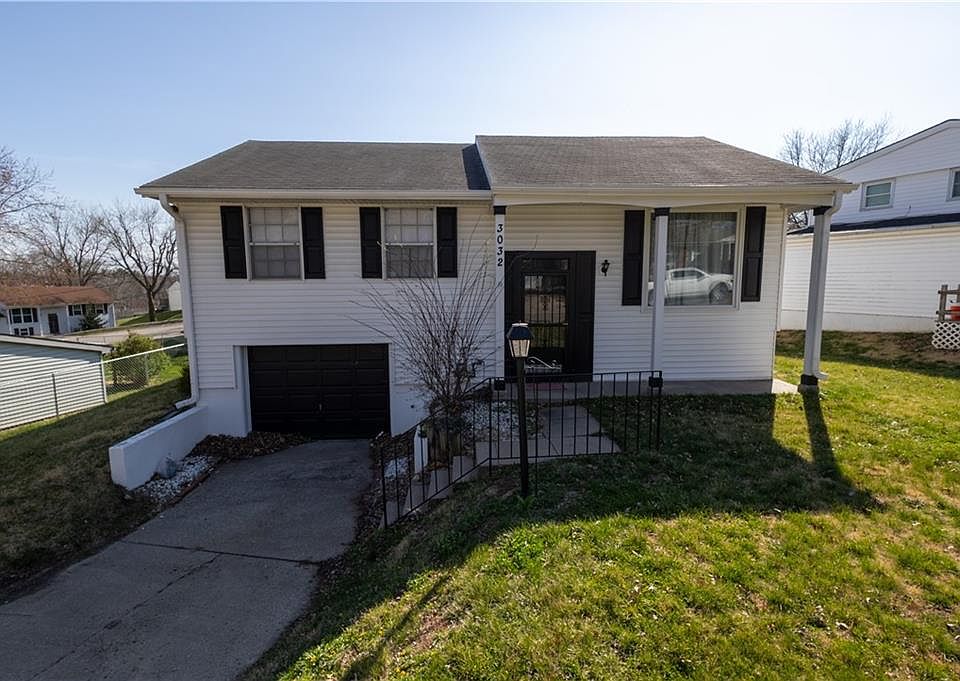 1st image of 3032 Kathleen Ave