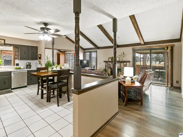 5168 S 150th Plz, Omaha, NE 68137