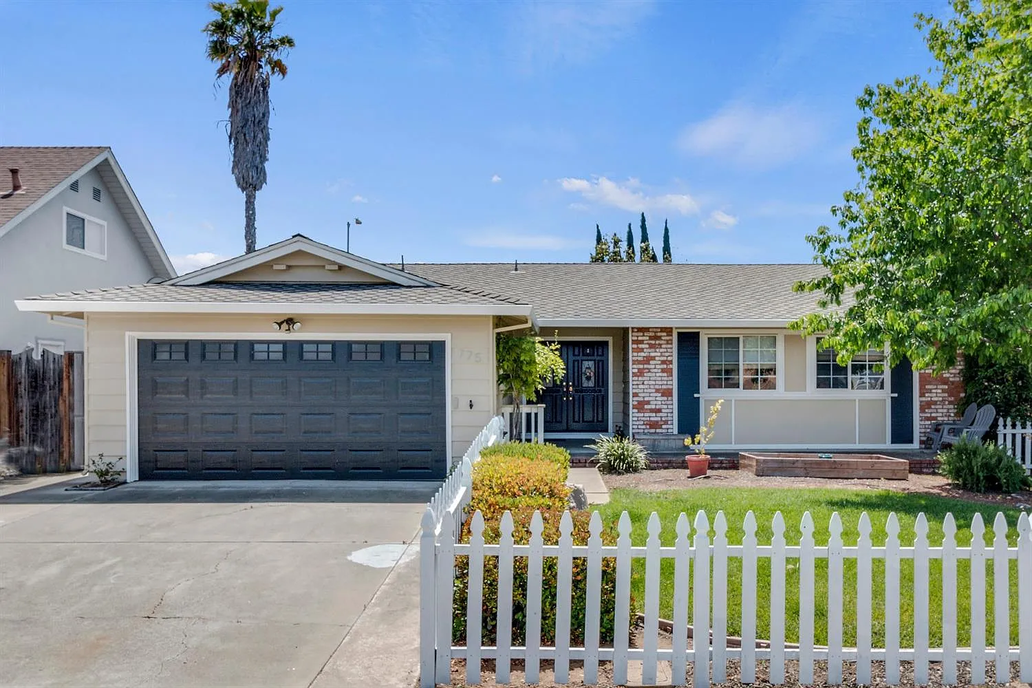 775 Via Del Sol photo 1
