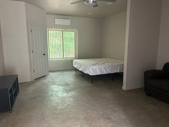 204 Barnett Cir — Photo 7