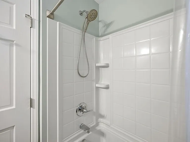 1000 Hornbuckle Ct — Photo 24