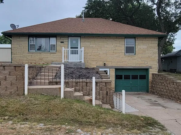 970 N 1st St, Tecumseh, NE 68450