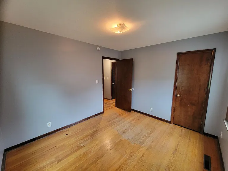 3537 3rd Ave — Photo 9