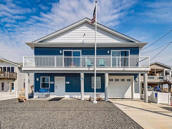 2nd image of 418 Dock Rd