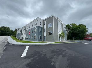 5 Railroad St #106, Newmarket, NH 03857