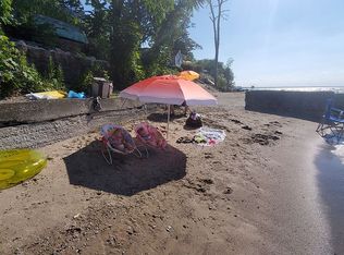 11805 W Lake Rd, Vermilion, OH 44089