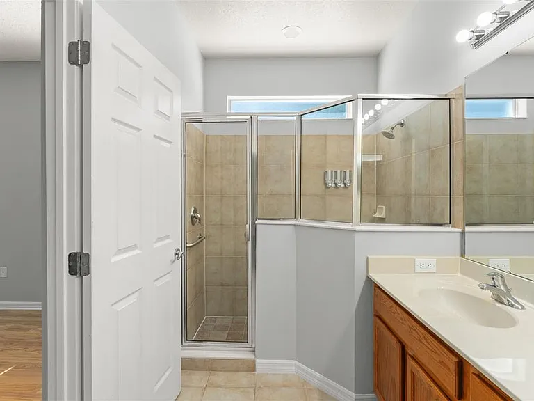 4548 Blue Major Dr — Photo 39