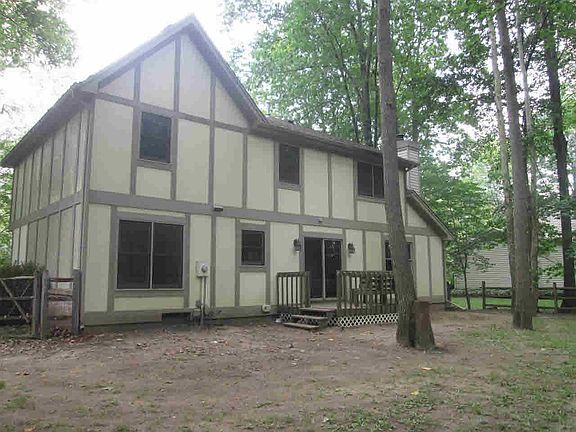 2nd image of 2051 Briarwood Ln