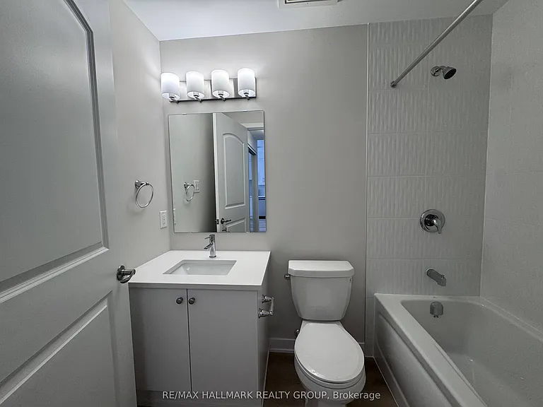 2370 Tenth Line Rd #302 — Photo 14