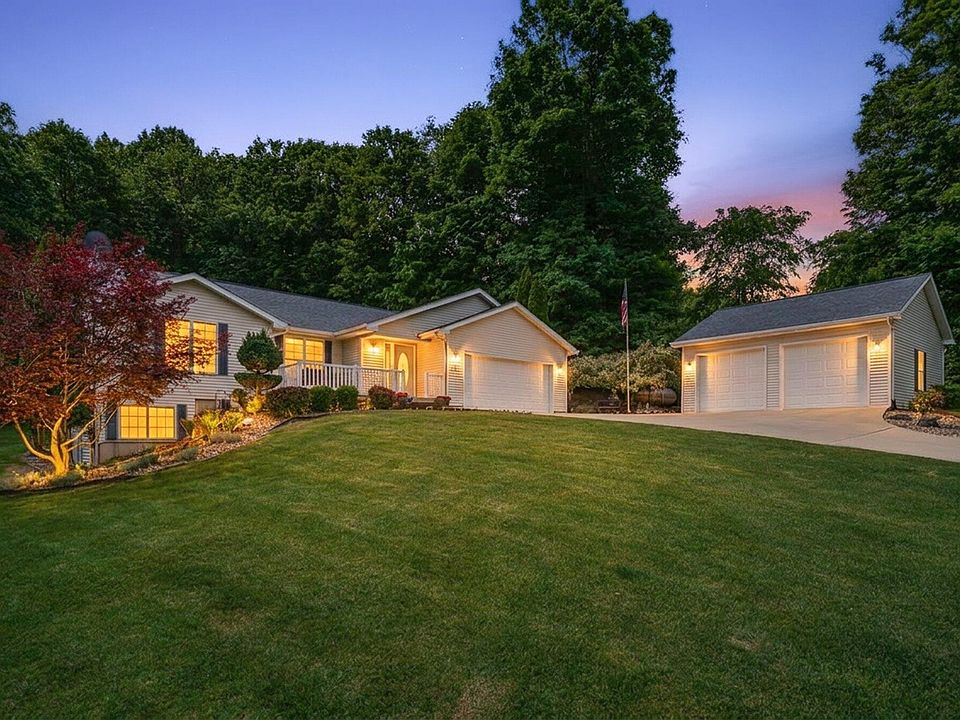 1st image of 2138 Fox Mountain Dr