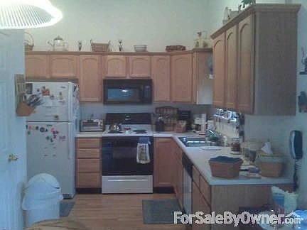 4th image of 5745 Arlington Dr