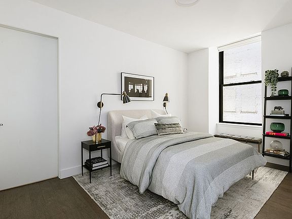 3rd image of 25 Broad St APT 18F