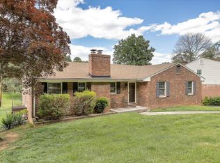 5367 Cave Spring Ln, Roanoke, VA 24018