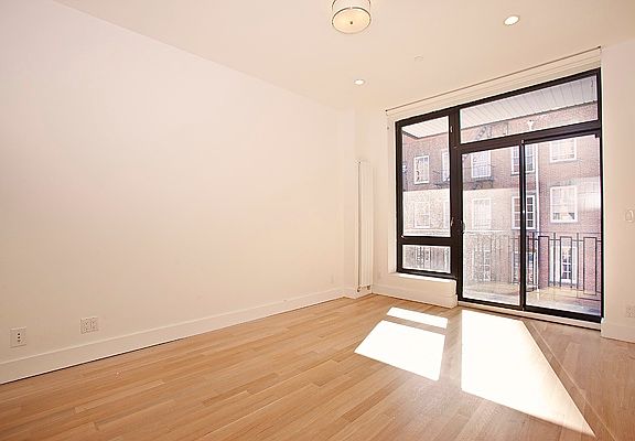 4th image of 232 E 97th St APT 4