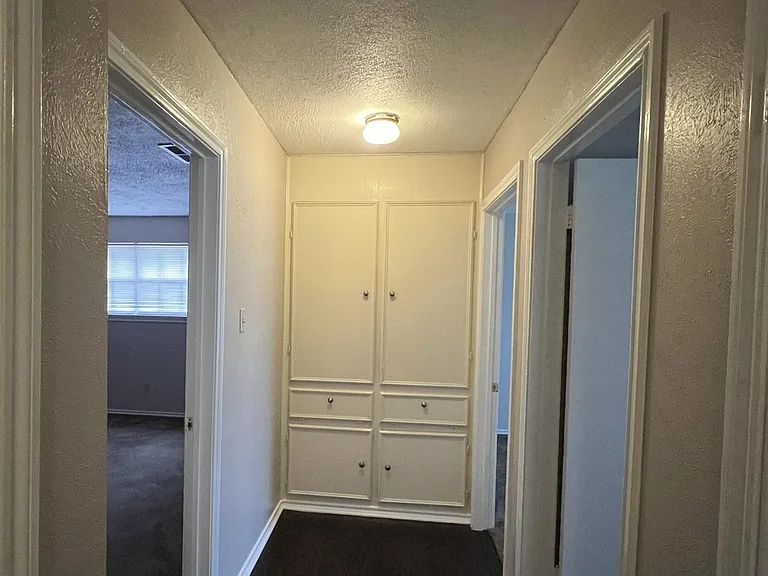 444 Lindenwood Ln W — Photo 6