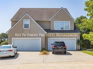 9232 Boehm Dr, Lenexa, KS 66219