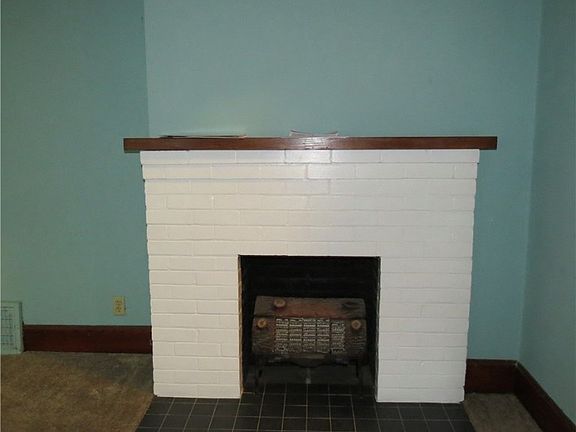 5th image of 736 Spruce Ave