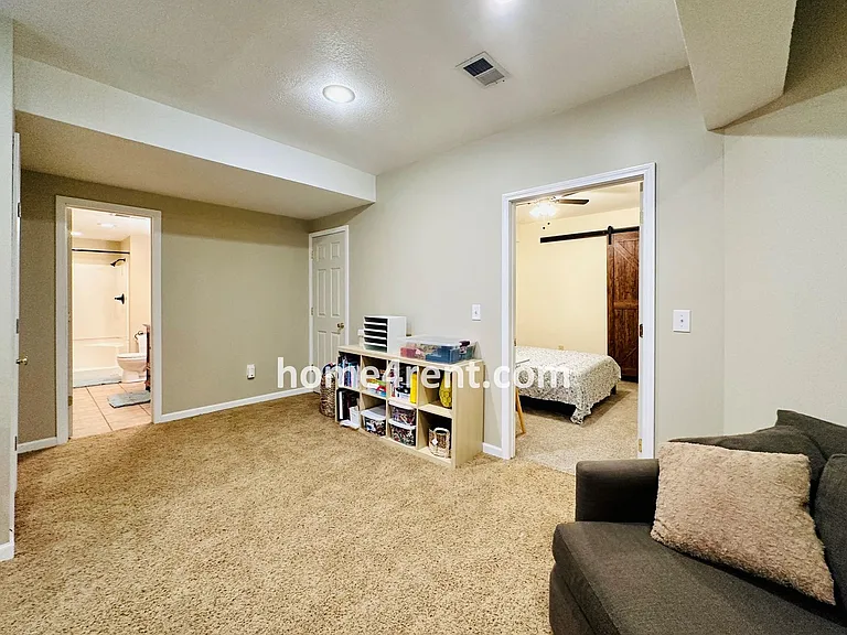 12648 S Hallet St — Photo 60