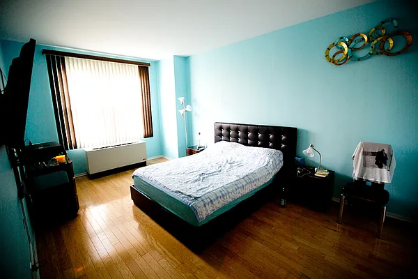 Sold by NextDoor Realty | media 9