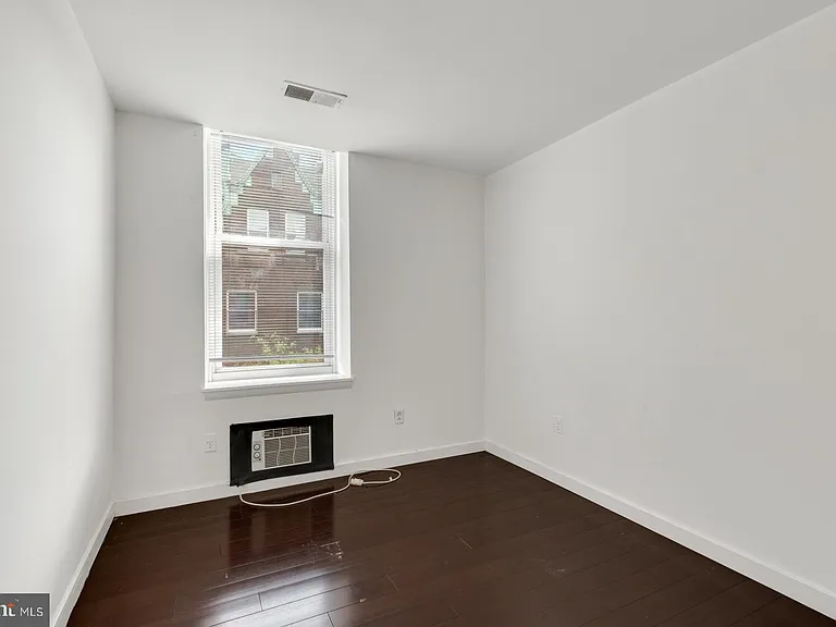 2137 Spruce St #4 — Photo 8