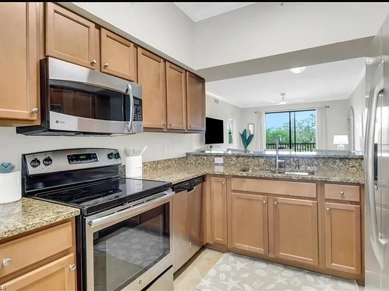 9735 Acqua Ct #625 — Photo 1