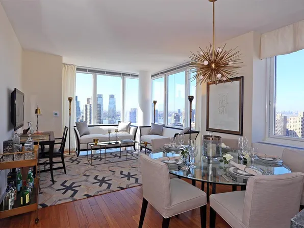 160 West 62nd Street image 1 of 15