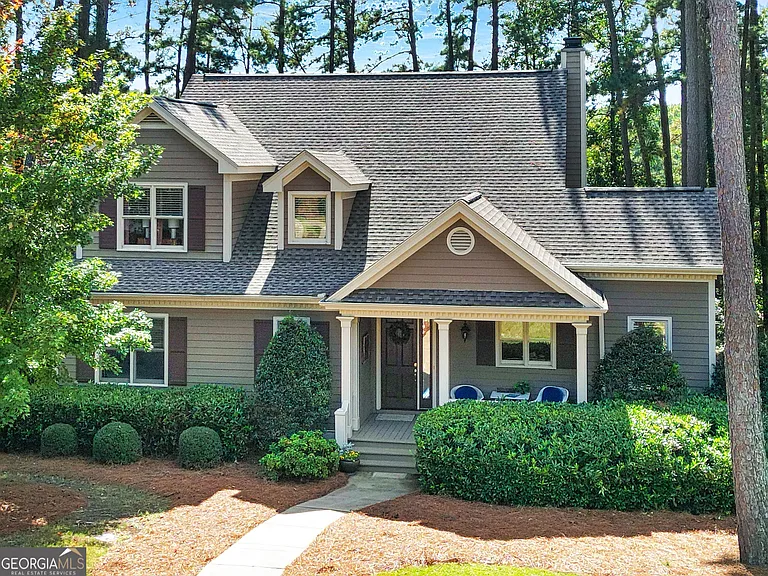 1060 Emerald View Dr — Photo 2
